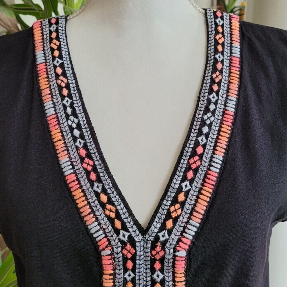 Artisan Ny Black Shift Dress Neon Embroidery Sz Med Simple Casual Comfortable - Picture 5 of 10